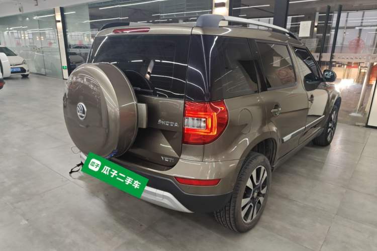 Used Skoda Yeti 2014 1.8TSI DSG All-Wheel Drive Edition Rear Right 45 Deg