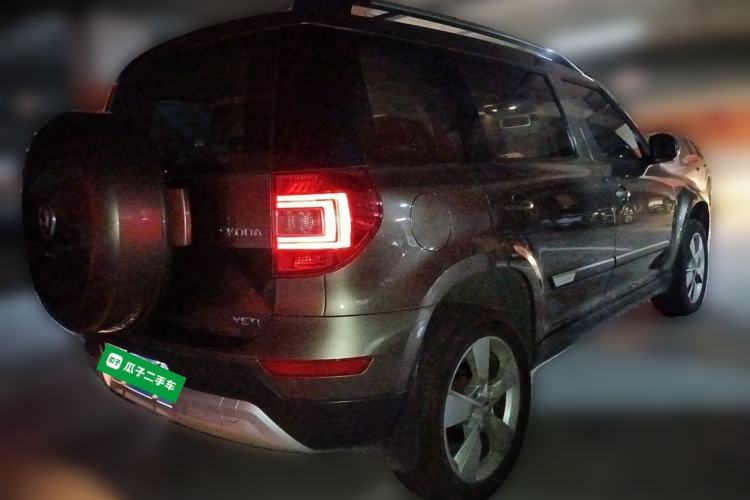 Used Skoda Yeti 2014 1.4 TSI DSG Polar Edition Rear Right 45 Deg