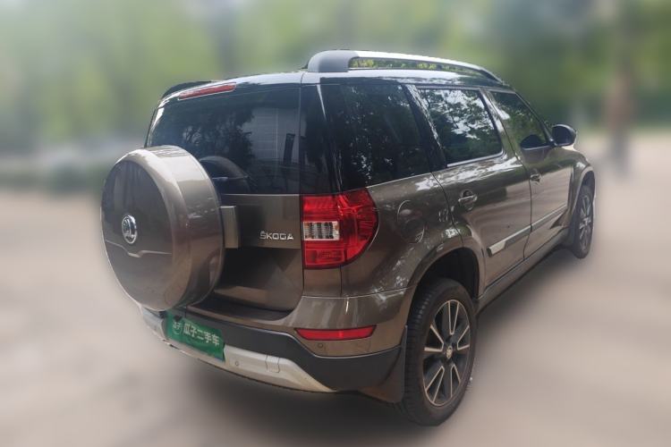 Used Skoda Yeti 2014 1.4TSI DSG All-Wheel Drive Version Rear Right 45 Deg
