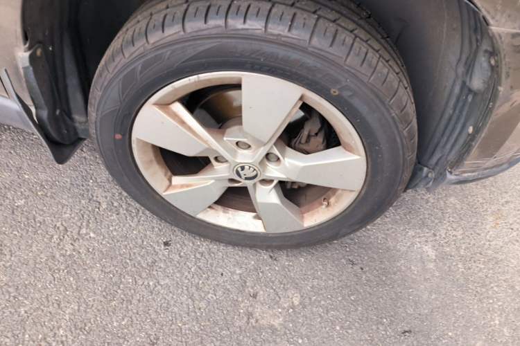 Used Skoda Yeti 2014 1.4 TSI DSG Polar Edition Right Front Wheel Hub