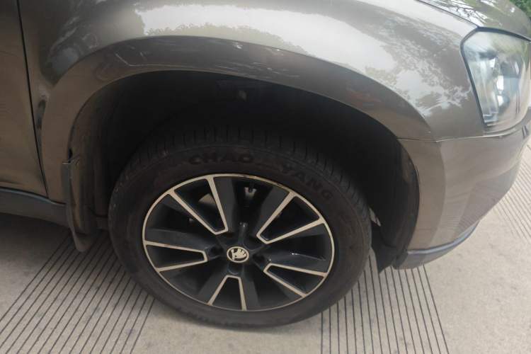 Used Skoda Yeti 2014 1.4TSI DSG All-Wheel Drive Version Right Front Wheel Hub