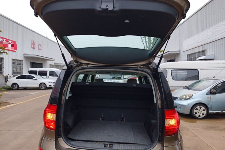 Used Skoda Yeti 2014 1.4TSI Manual Explore Edition Trunk