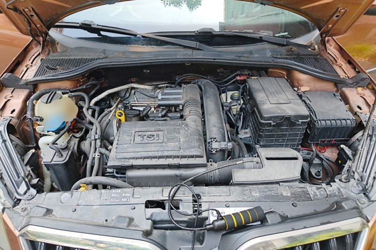 Used Skoda Yeti 2014 1.4 TSI DSG Polar Edition Engine Bay