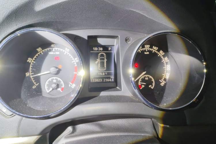 Used Skoda Yeti 2014 1.8TSI DSG All-Wheel Drive Edition Instrument Cluster