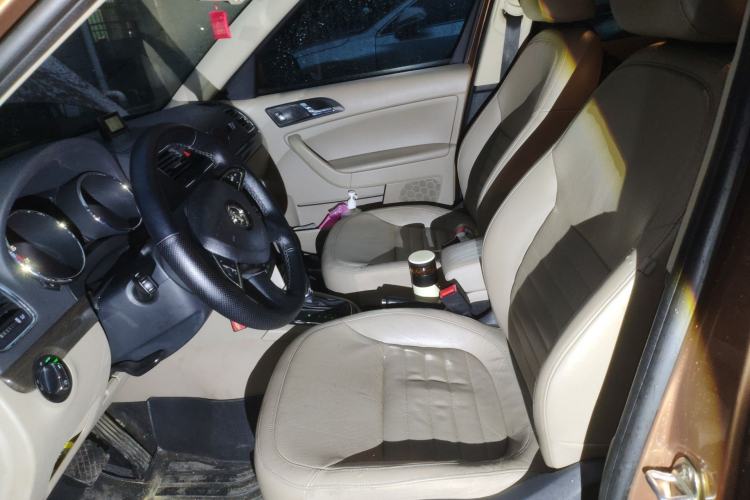 Used Skoda Yeti 2014 1.8TSI DSG All-Wheel Drive Edition Left Front Seat