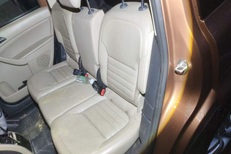 Used Skoda Yeti 2014 1.8TSI DSG All-Wheel Drive Edition Left Rear Seat