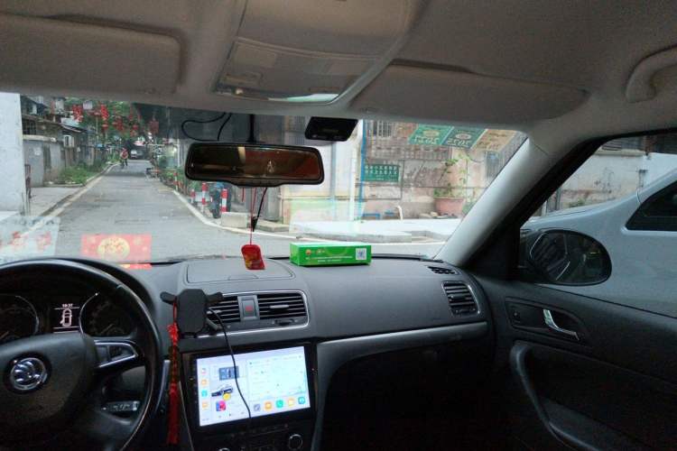 Used Skoda Yeti 2014 1.8TSI DSG Polar Edition Headliner