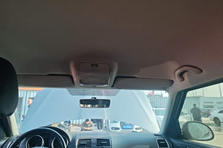 Used Skoda Yeti 2014 1.4TSI Manual Polar Edition Headliner