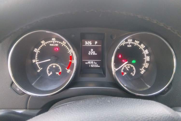 Used Skoda Yeti 2014 1.4TSI DSG Explorer Edition Instrument Cluster