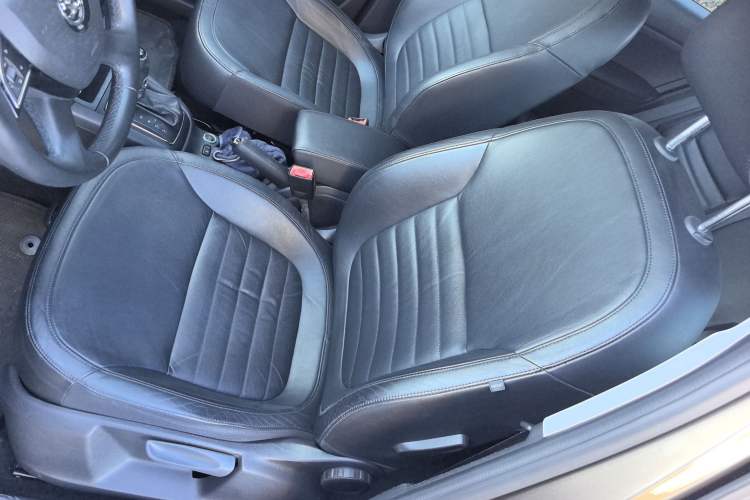 Used Skoda Yeti 2014 1.8TSI DSG Polar Edition Left Front Seat