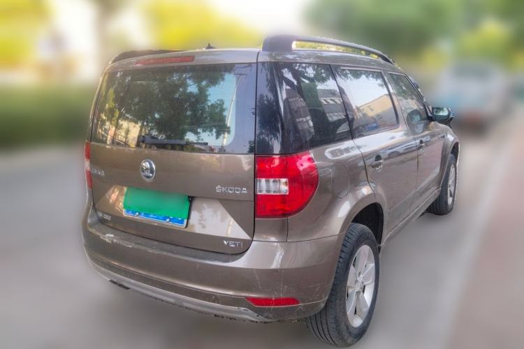 Used Skoda Yeti 2014 1.4TSI DSG Explorer Edition Rear Right 45 Deg