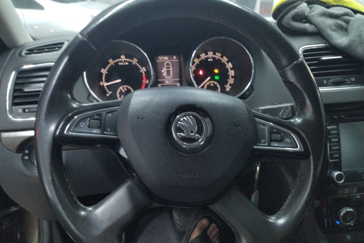 Used Skoda Yeti 2014 1.8TSI DSG All-Wheel Drive Edition Steering Wheel
