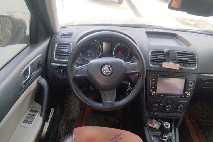 Used Skoda Yeti 2014 1.4TSI DSG Explorer Edition Steering Wheel