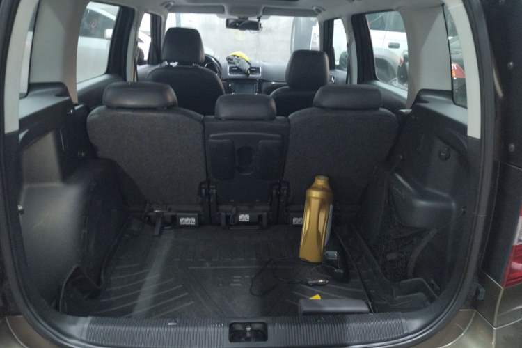 Used Skoda Yeti 2014 1.8TSI DSG All-Wheel Drive Edition Trunk