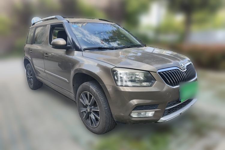 Used Skoda Yeti 2014 1.4 TSI DSG Phantom Edition Front Right 45 Deg