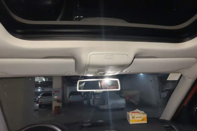 Used Skoda Yeti 2014 1.8TSI DSG All-Wheel Drive Edition Headliner