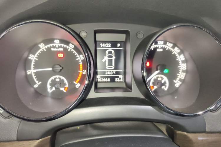 Used Skoda Yeti 2014 1.8TSI DSG All-Wheel Drive Edition Instrument Cluster