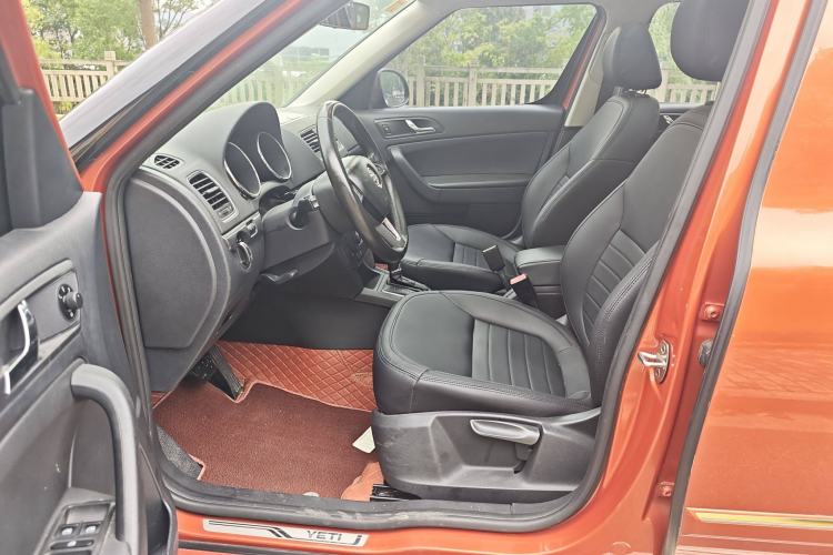 Used Skoda Yeti 2014 1.4 TSI DSG Phantom Edition Interior 2