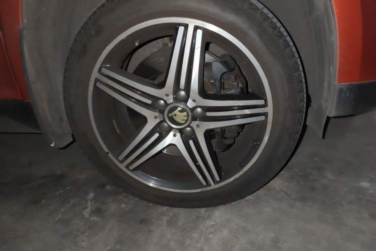 Used Skoda Yeti 2014 1.8TSI DSG All-Wheel Drive Edition Right Front Wheel Hub