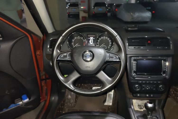 Used Skoda Yeti 2014 1.8TSI DSG All-Wheel Drive Edition Steering Wheel