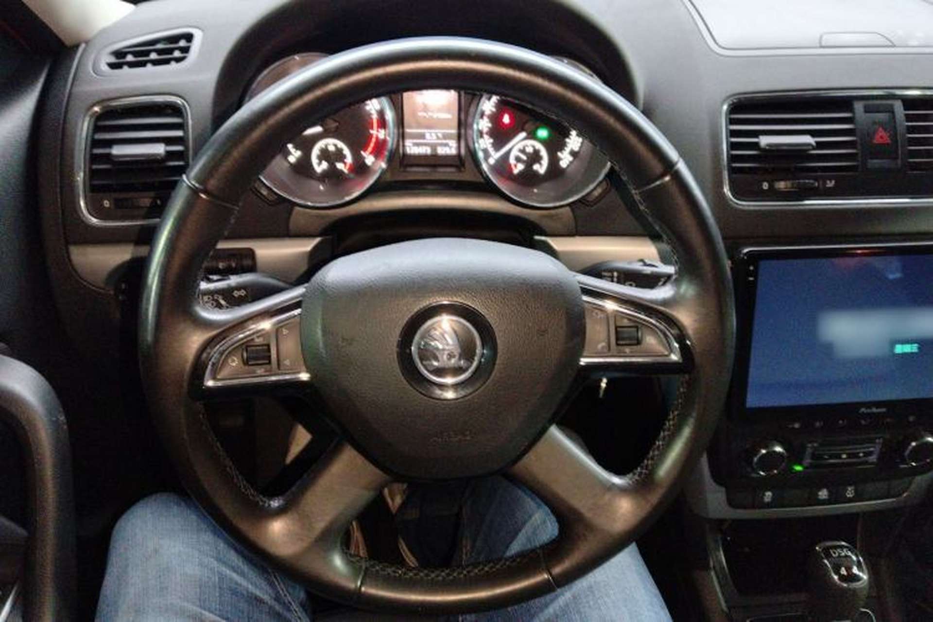 Used Skoda Yeti 2014 1.8TSI DSG Polar Edition Steering Wheel