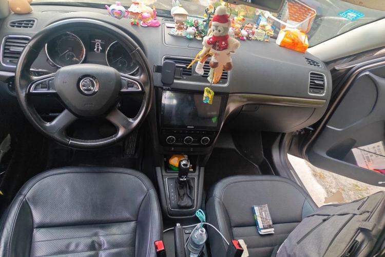 Used Skoda Yeti 2014 1.4 TSI DSG Phantom Edition Center Console