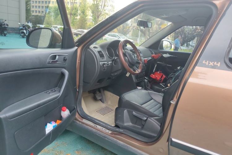 Used Skoda Yeti 2014 1.8TSI DSG Polar Edition Driver Seat