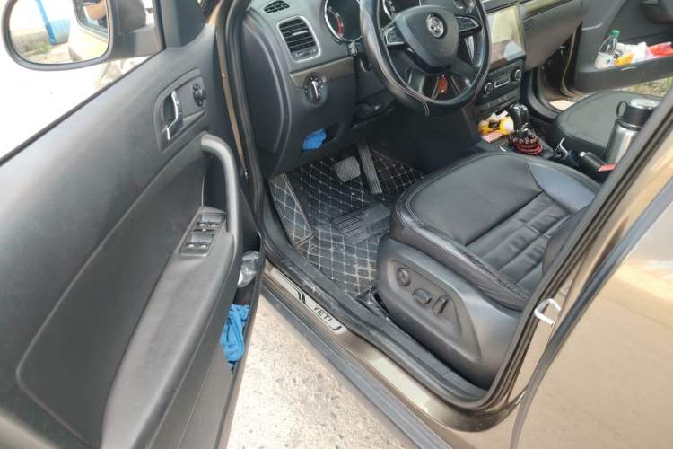 Used Skoda Yeti 2014 1.8TSI DSG All-Wheel Drive Edition Driver Seat