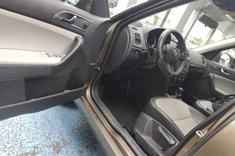 Used Skoda Yeti 2014 1.4TSI DSG Explorer Edition Driver Seat