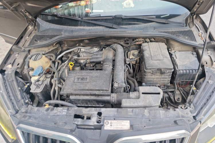 Used Skoda Yeti 2014 1.4 TSI DSG Phantom Edition Engine Bay