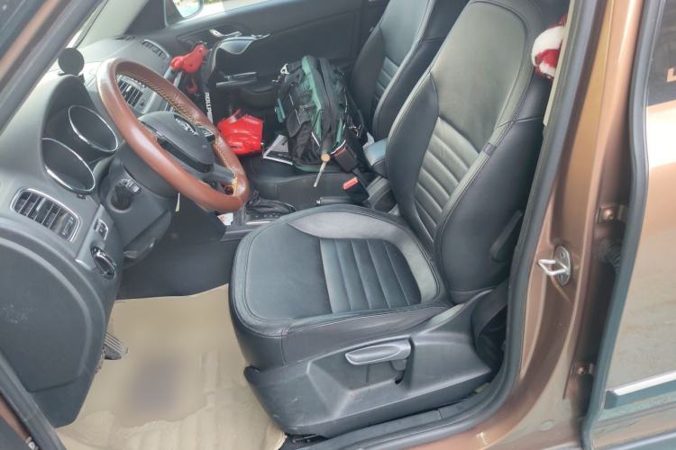 Used Skoda Yeti 2014 1.8TSI DSG Polar Edition Left Front Seat