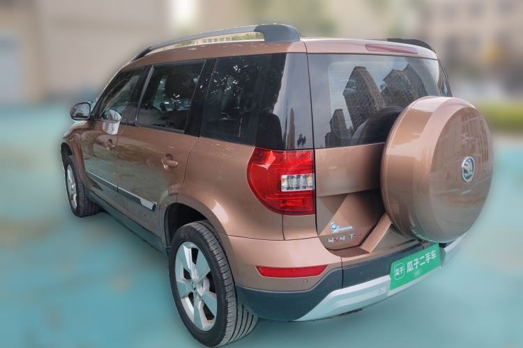 Used Skoda Yeti 2014 1.8TSI DSG Polar Edition Rear Left 45 Deg