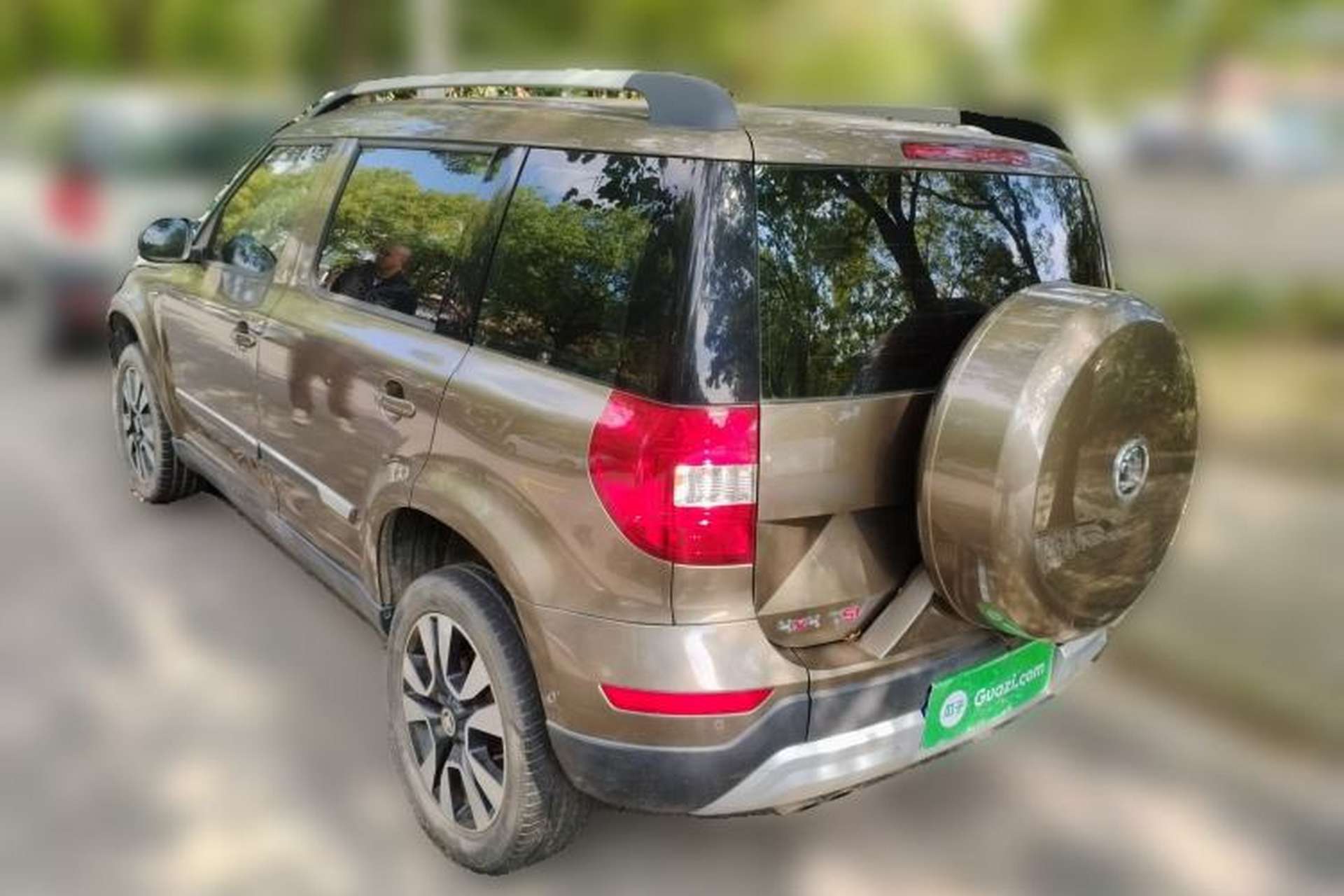 Used Skoda Yeti 2014 1.8TSI DSG All-Wheel Drive Edition Rear Left 45 Deg