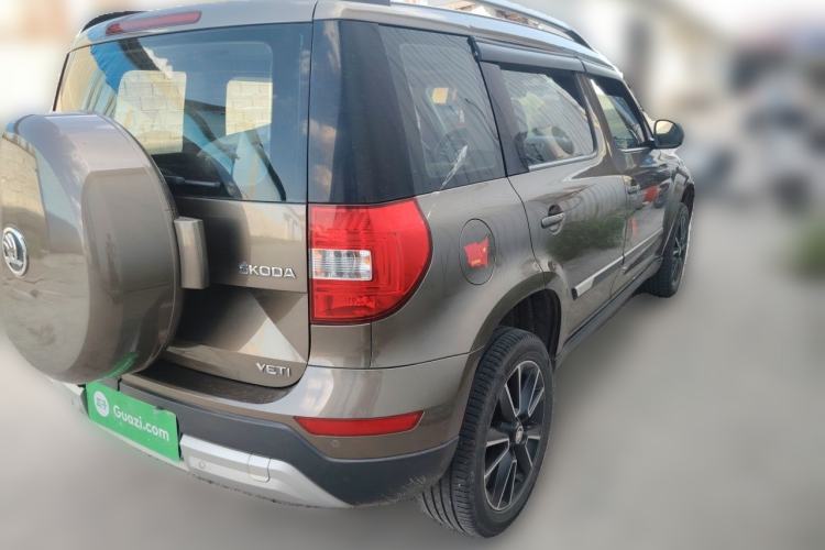 Used Skoda Yeti 2014 1.8TSI DSG All-Wheel Drive Edition Rear Right 45 Deg