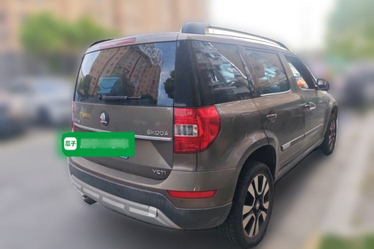 Used Skoda Yeti 2014 1.4 TSI DSG Phantom Edition Rear Right 45 Deg