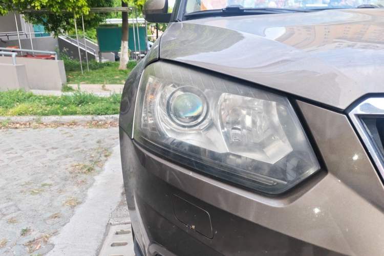 Used Skoda Yeti 2014 1.4 TSI DSG Phantom Edition Right Front Headlight