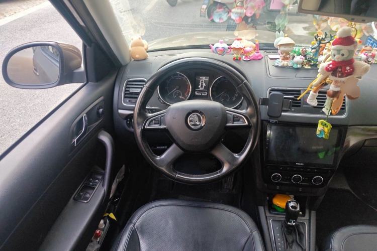 Used Skoda Yeti 2014 1.4 TSI DSG Phantom Edition Steering Wheel