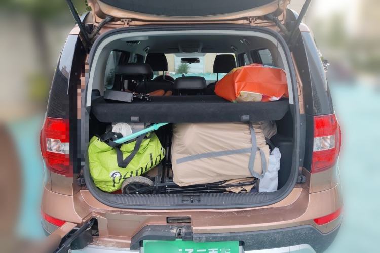 Used Skoda Yeti 2014 1.8TSI DSG Polar Edition Trunk