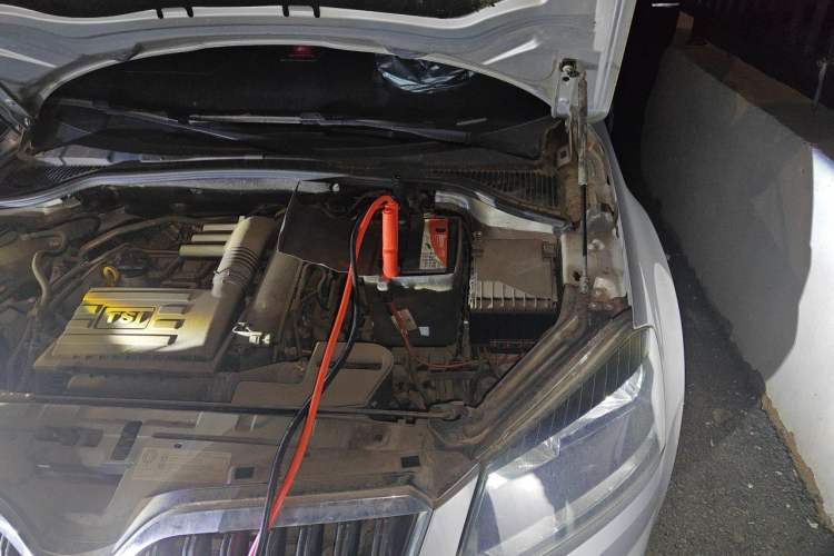 Used Skoda Yeti 2014 1.4TSI Manual Polar Edition Engine Bay Left