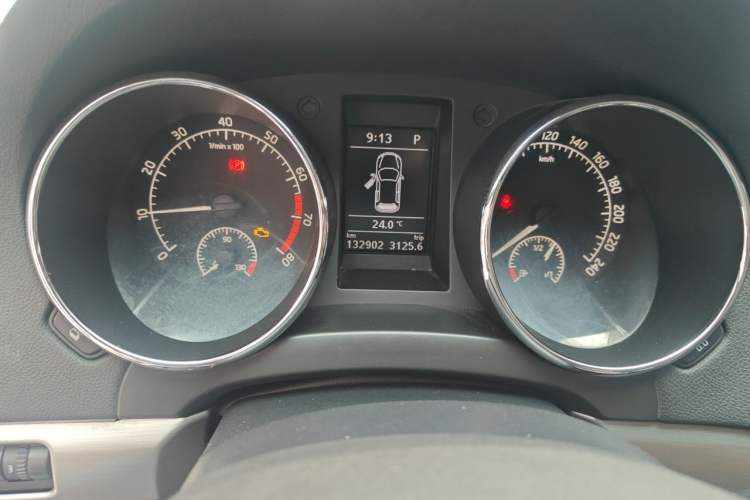Used Skoda Yeti 2014 1.8TSI DSG Polar Edition Instrument Cluster