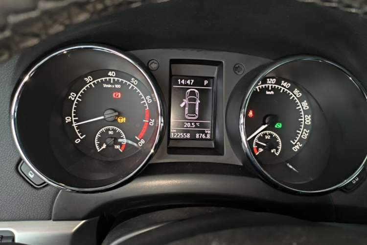 Used Skoda Yeti 2014 1.4TSI DSG Explorer Edition Instrument Cluster