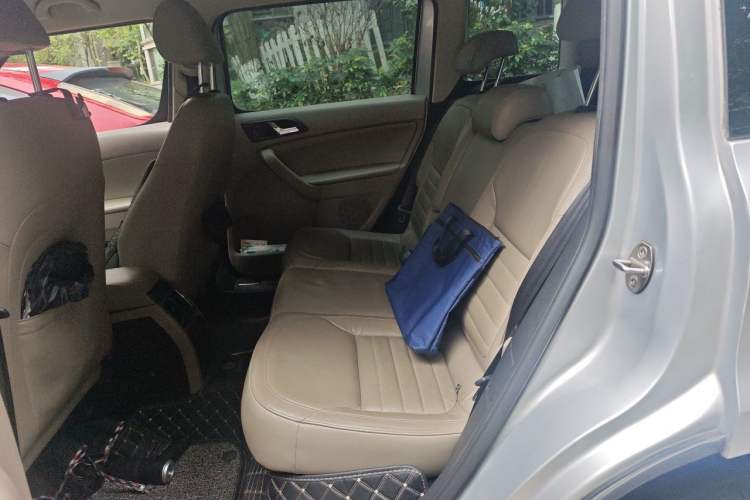 Used Skoda Yeti 2014 1.8TSI DSG Polar Edition Left Rear Seat