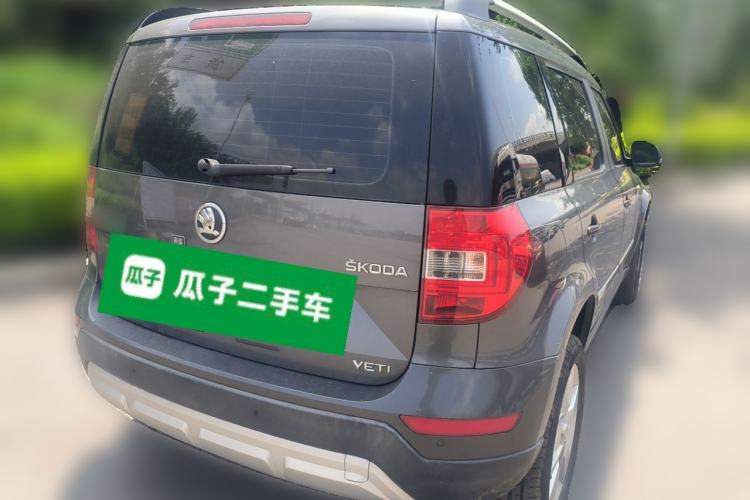 Used Skoda Yeti 2014 1.8TSI DSG Polar Edition Rear Right 45 Deg