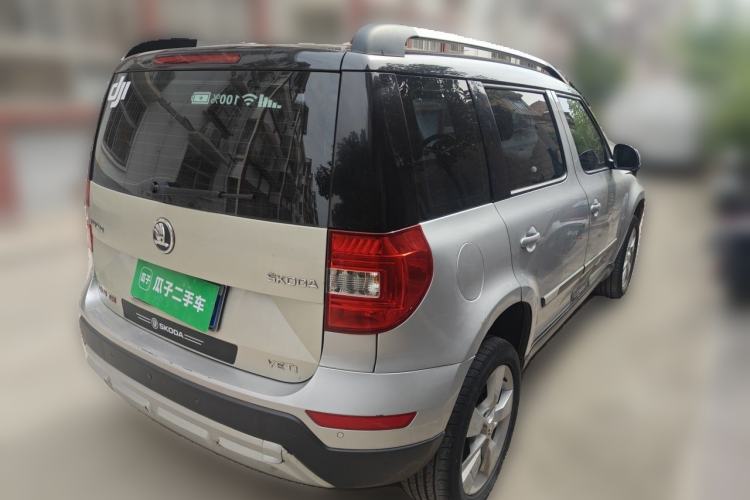 Used Skoda Yeti 2014 1.8TSI DSG Polar Edition Rear Right 45 Deg