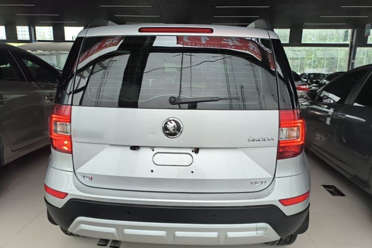 Used Skoda Yeti 2014 1.4TSI DSG Explorer Edition Rear