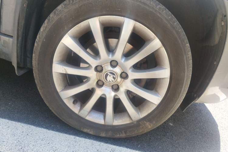 Used Skoda Yeti 2014 1.4 TSI DSG Phantom Edition Right Front Wheel Hub