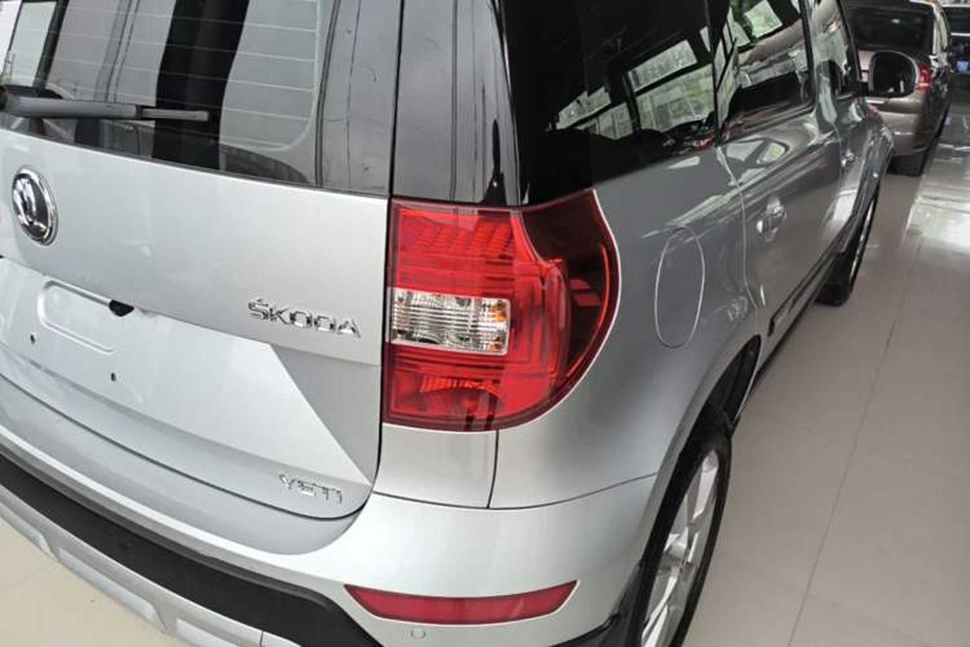 Used Skoda Yeti 2014 1.4TSI DSG Explorer Edition Right Rear Taillight