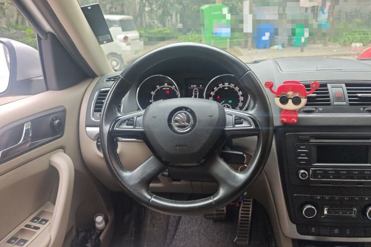 Used Skoda Yeti 2014 1.8TSI DSG Polar Edition Steering Wheel