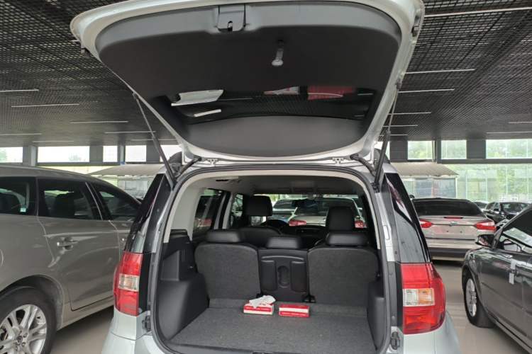 Used Skoda Yeti 2014 1.4TSI DSG Explorer Edition Trunk