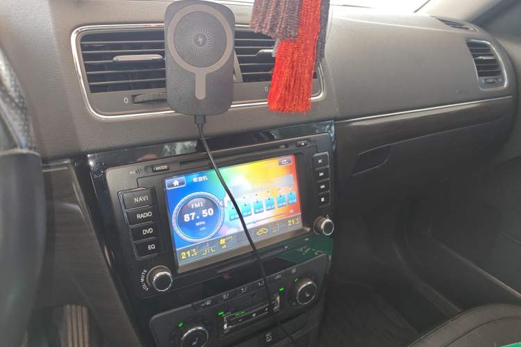 Used Skoda Yeti 2014 1.4TSI DSG All-Wheel Drive Version Audio And AC Panel